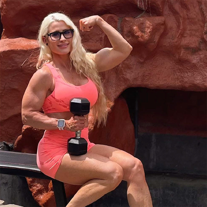 Dr Nikki R